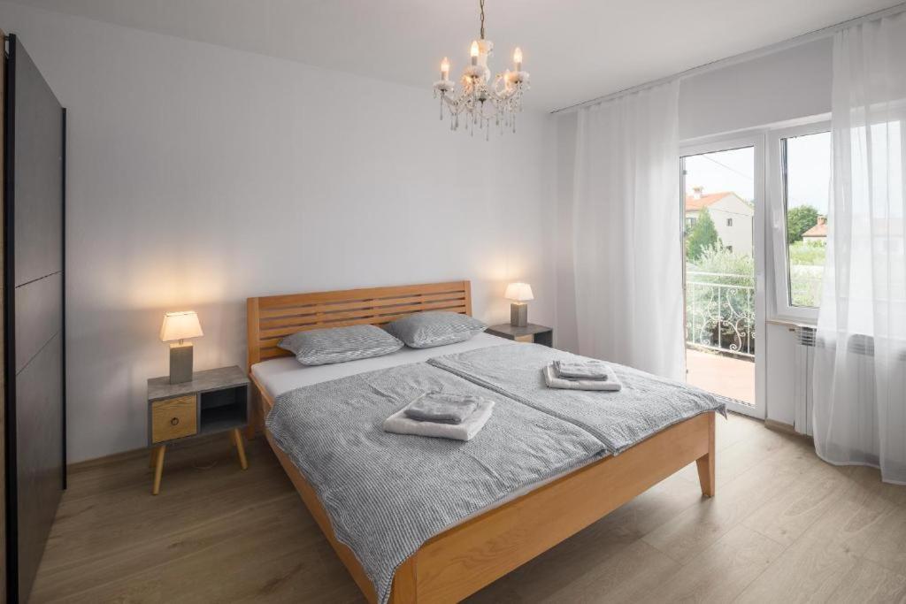 פורץ Villa More Mio מראה חיצוני תמונה