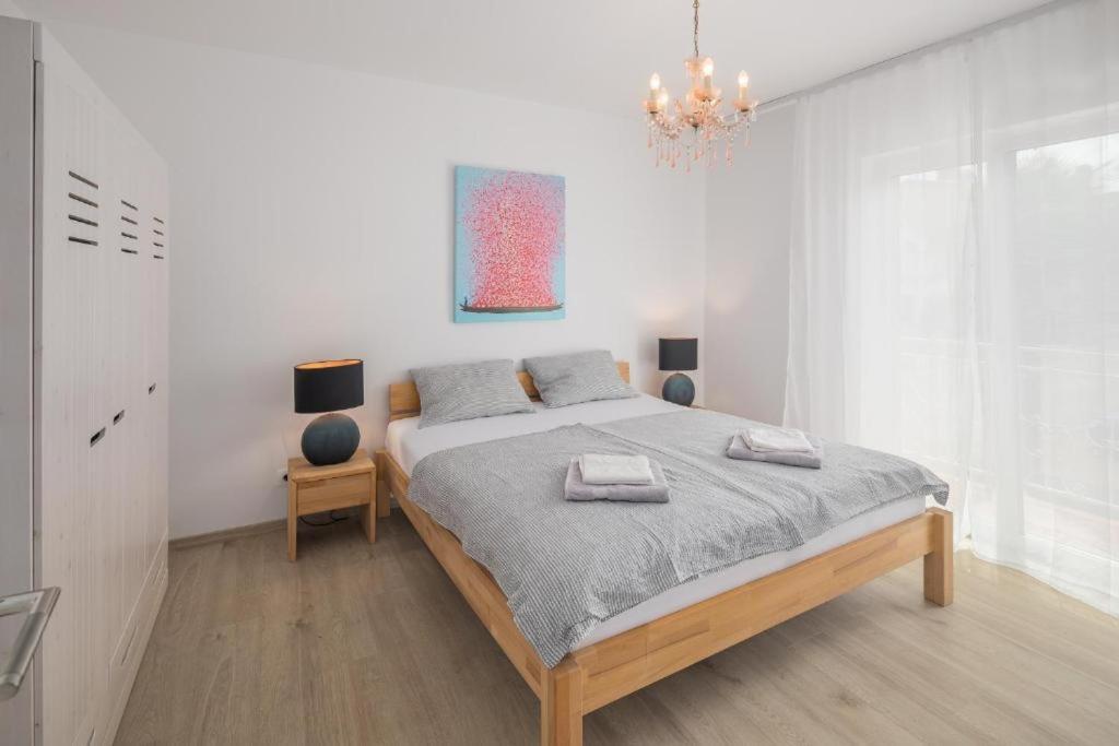 פורץ Villa More Mio מראה חיצוני תמונה